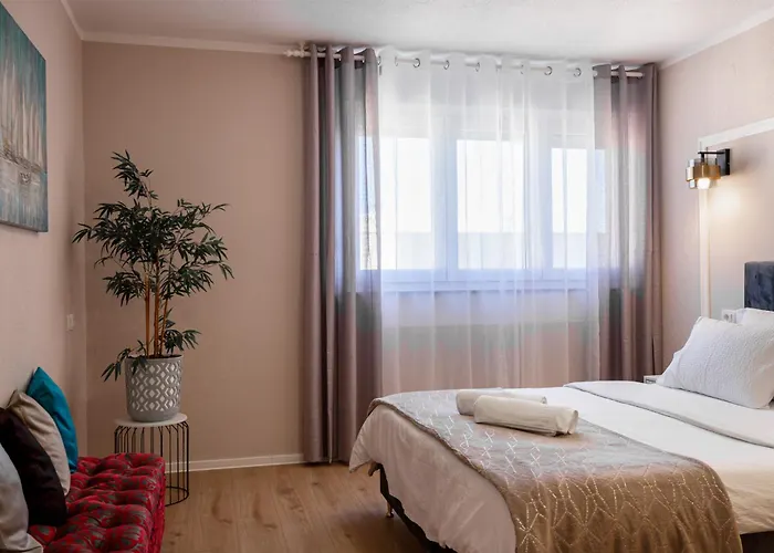 アパート Ivica ザダル